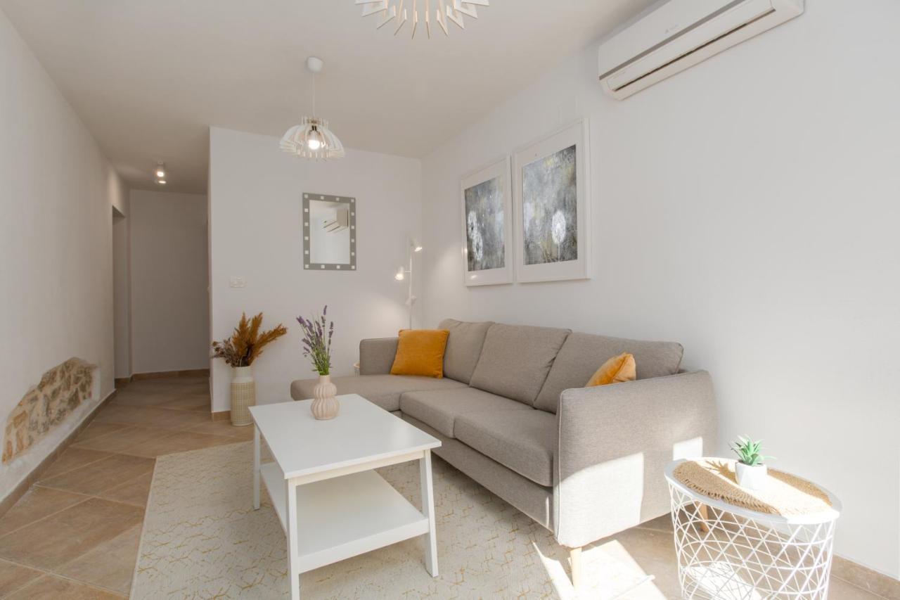 Apartments Agata Novigrad  Екстер'єр фото
