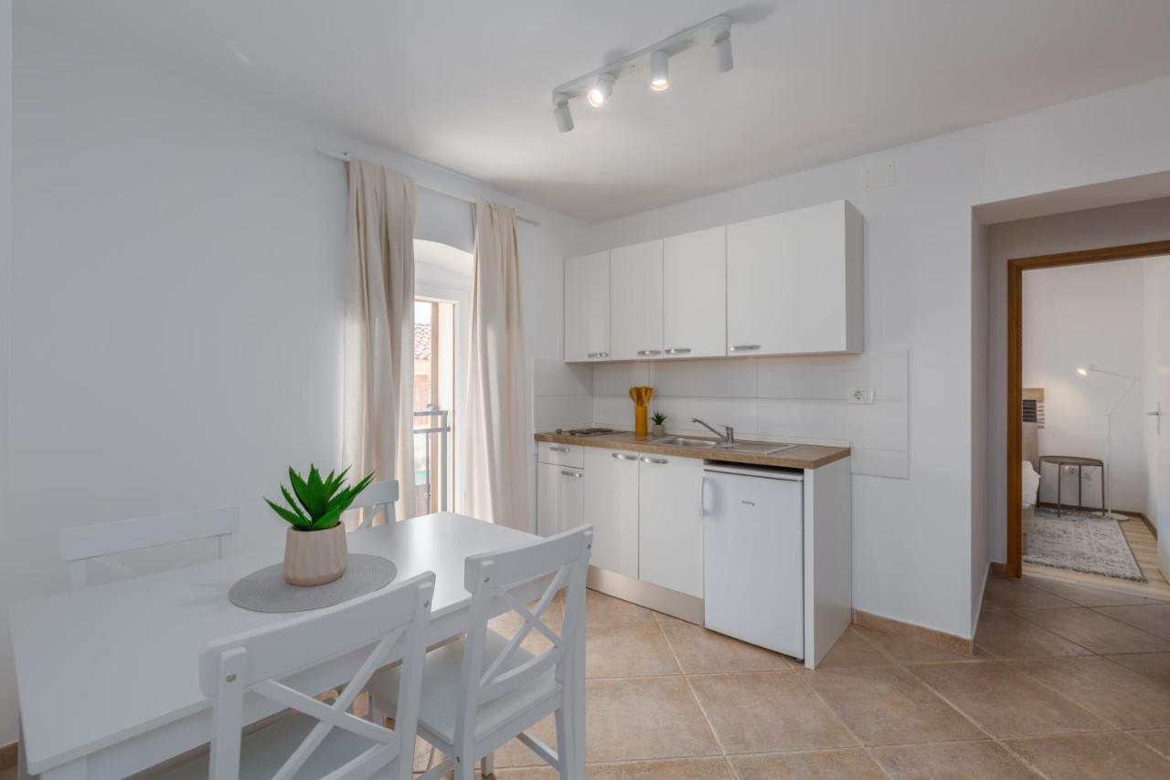Apartments Agata Novigrad  Екстер'єр фото