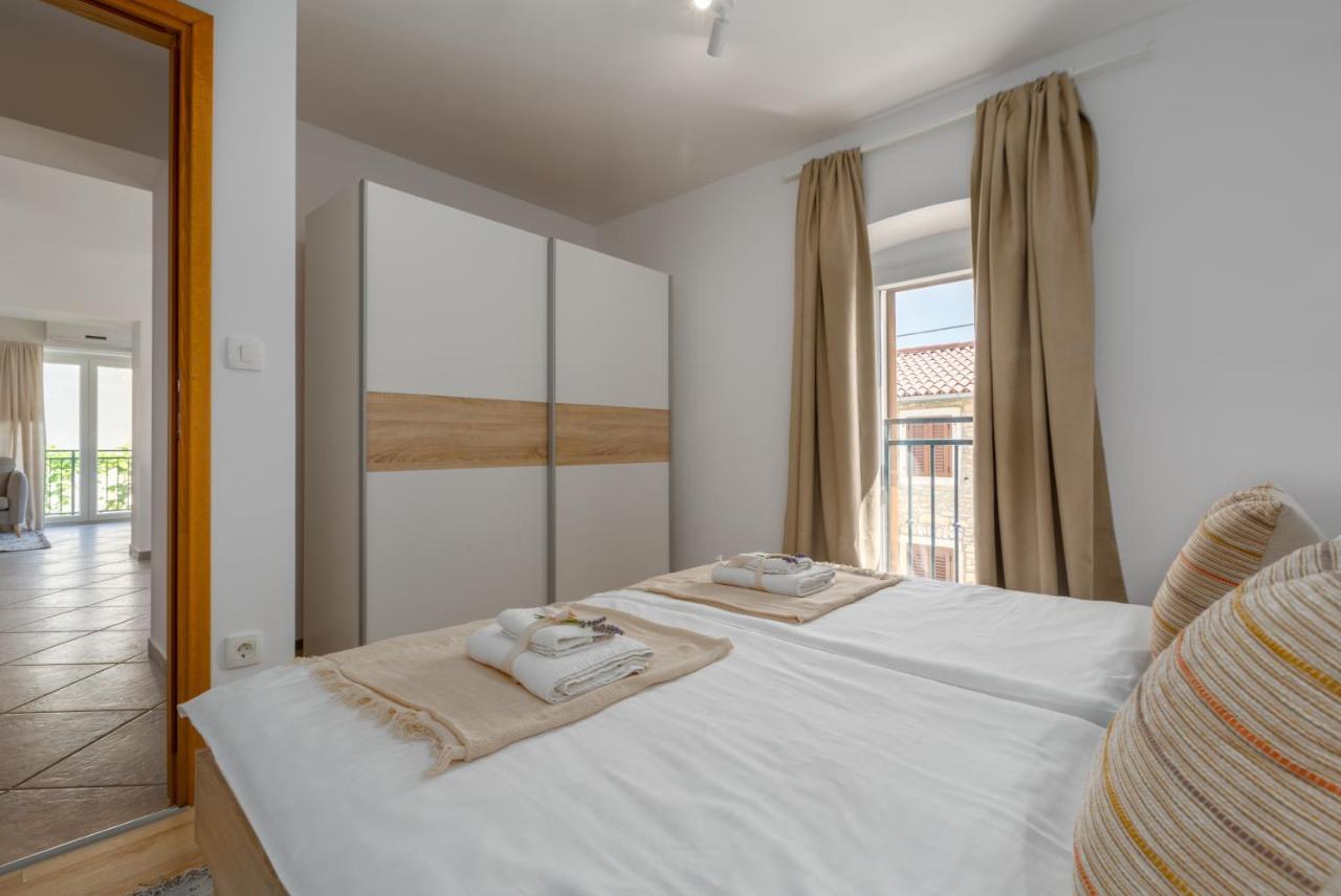 Apartments Agata Novigrad  Екстер'єр фото