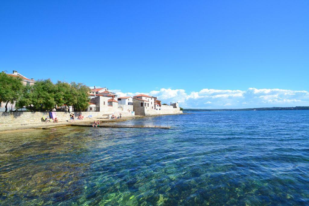Apartments Agata Novigrad  Екстер'єр фото
